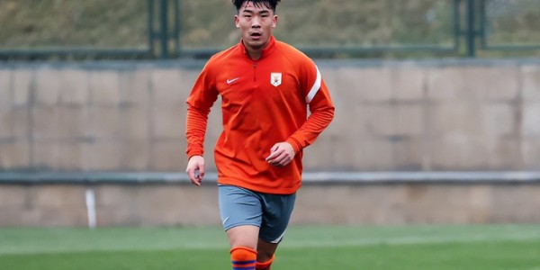 云开体育官网-大换血！山东泰山接连清洗4大功勋老将，唯有一人不敢放他离队|门将|中超|陈泽仕|毕津浩|吴兴涵_新浪体育_新浪新闻