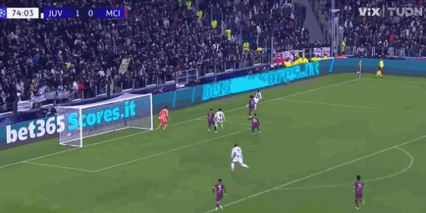 云开体育-【欧冠】弗拉霍维奇、麦肯尼建功，尤文图斯2比0曼城