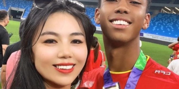 开云体育-17岁恒大混血中卫加盟中超新军！曾率国少夺东亚杯，不自律被除名